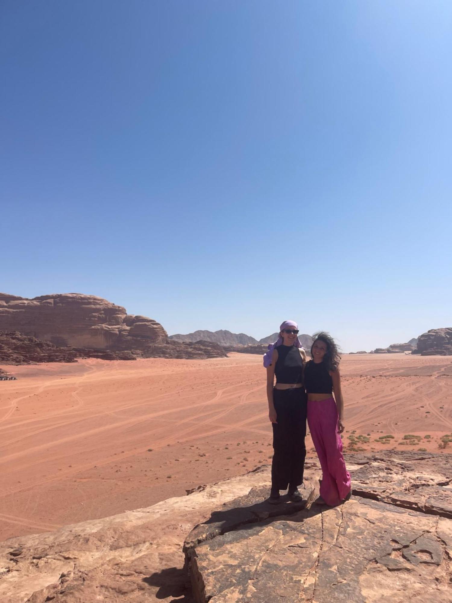 ホテル Bedouin Bunch Camp ワディ ・ラム エクステリア 写真
