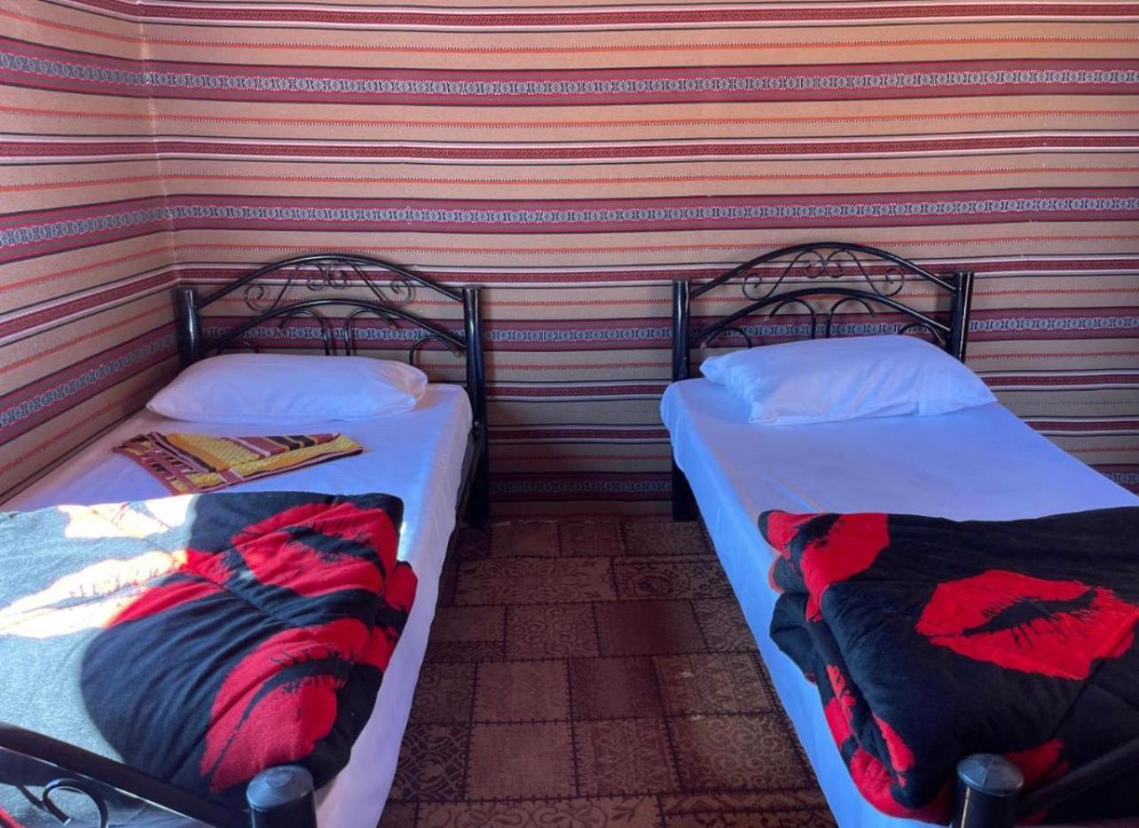 ホテル Bedouin Bunch Camp ワディ ・ラム エクステリア 写真
