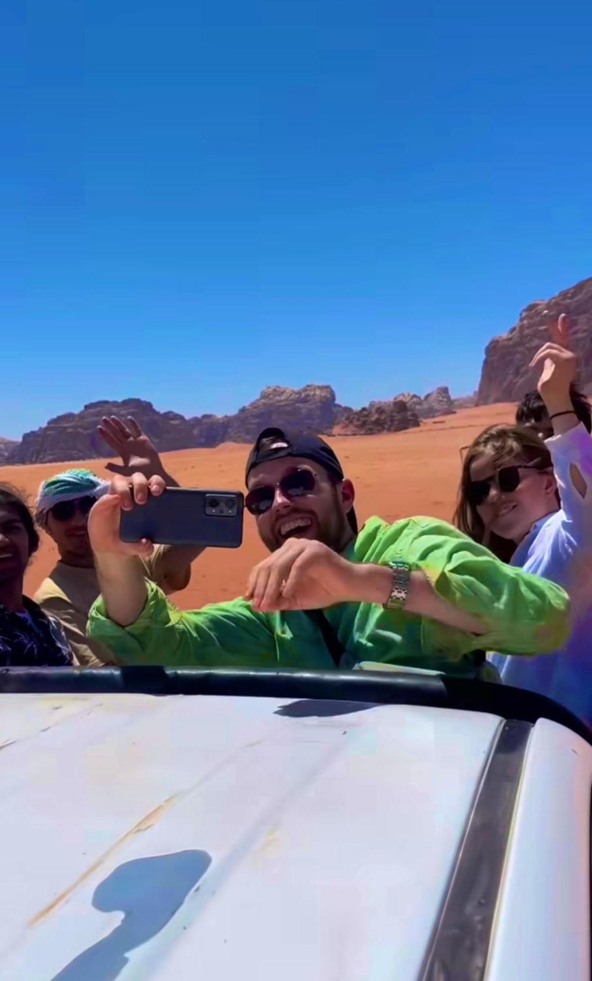 ホテル Bedouin Bunch Camp ワディ ・ラム エクステリア 写真