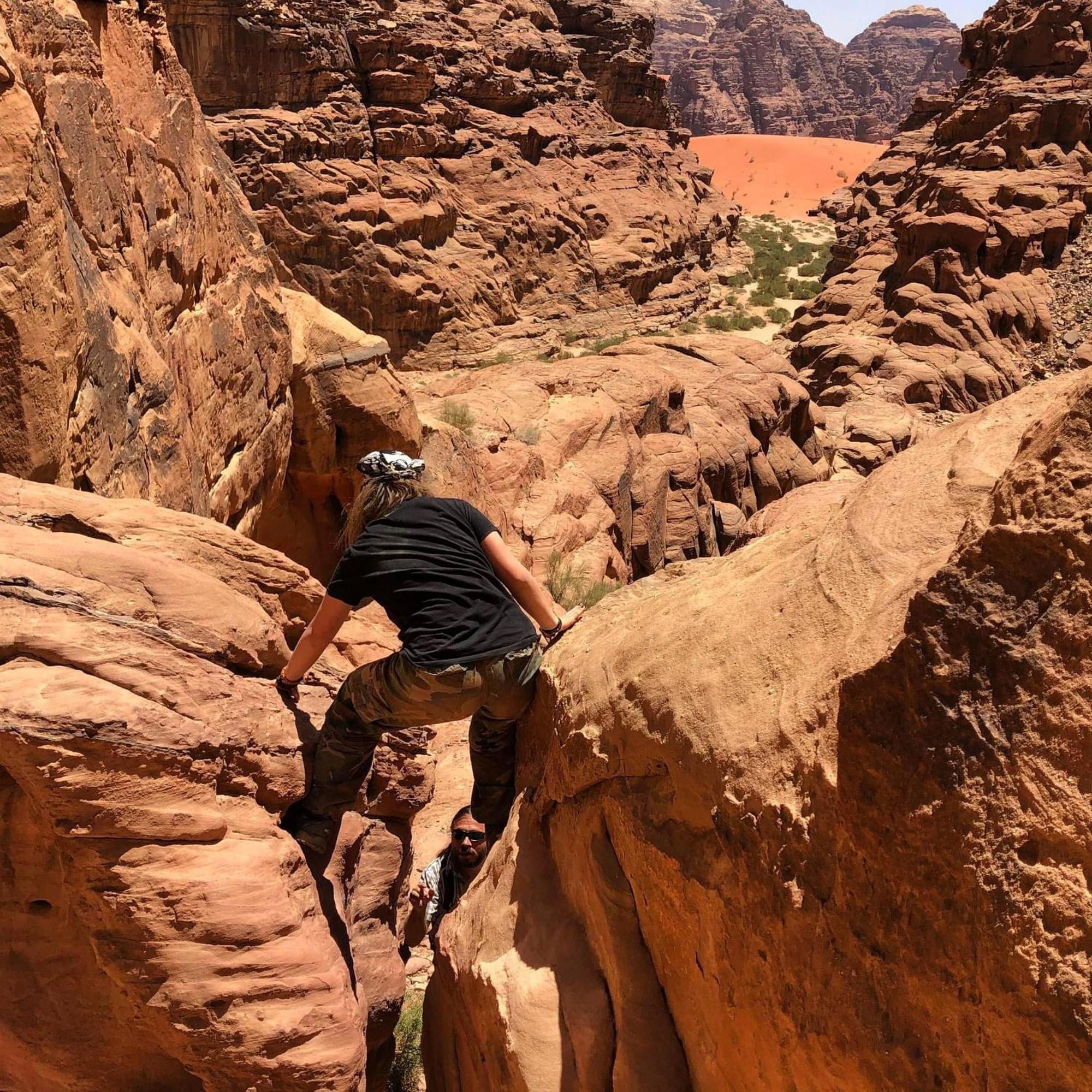 ホテル Bedouin Bunch Camp ワディ ・ラム エクステリア 写真