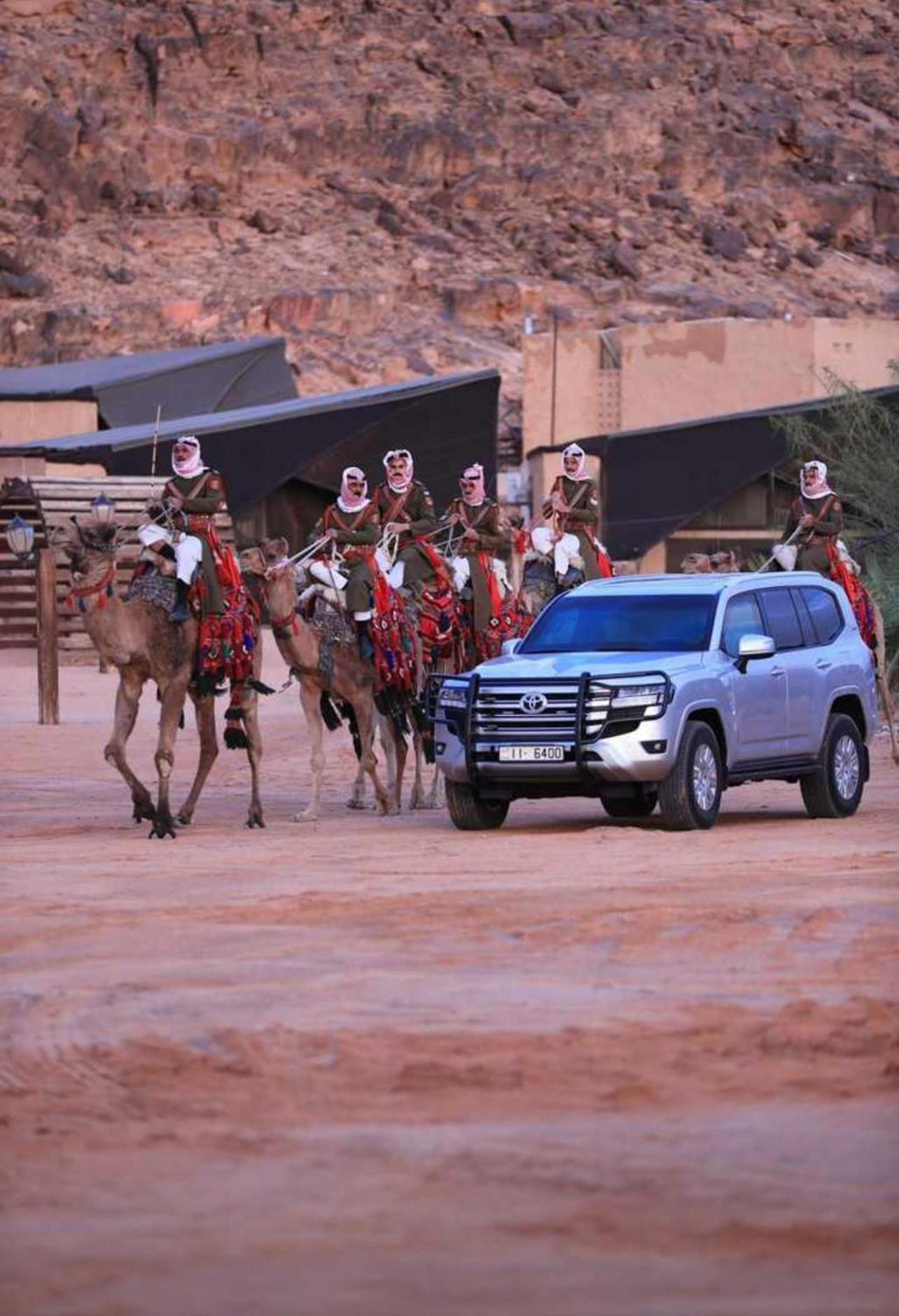 ホテル Bedouin Bunch Camp ワディ ・ラム エクステリア 写真